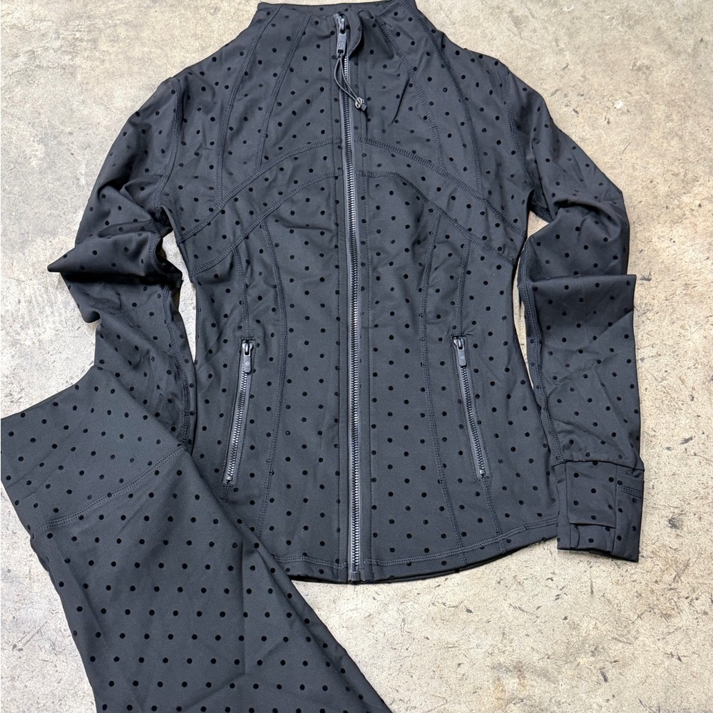 Lululemon Limited Edition Polka Dot Define Jacket and Shorts Set - Picture 2 of 4